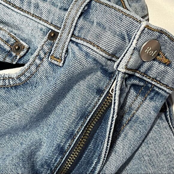 Reformation Jeans High & Skinny Jean in Miami Destroyed Wash 25 - Picture 5 of 12